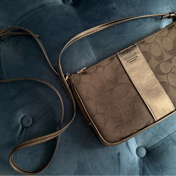 Coach Signature Black Crossbody Bag - Picture 1 of 6